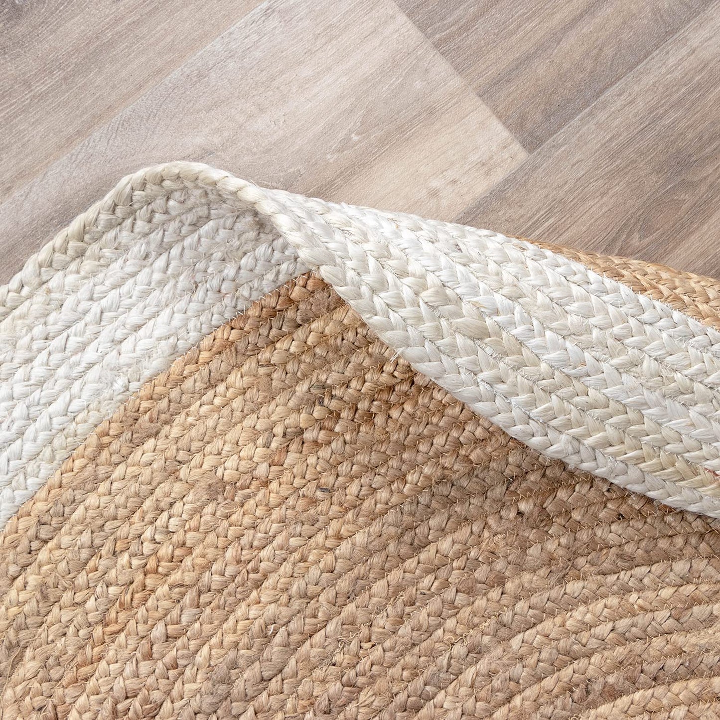 Ripaz Vogue - Rug Round in Jute Hand Braided Rustic Look Rug Beige with White Border